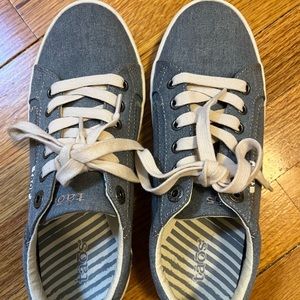 Taos Star Canvas Lake Blue Sneakers 7.5